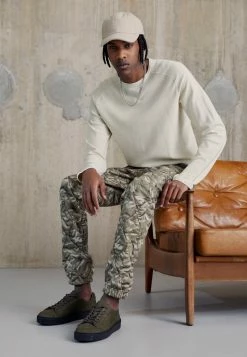 Rag & Bone PHOTO REEL ARAN QUILTED - Tracksuit Bottoms - Army