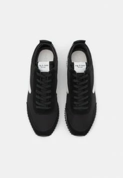 Rag & Bone RETRO RUNNER - Trainers - Black 3 Rag & Bone RETRO RUNNER - Trainers - Black -rag & bone Shop 0ea496befb5e45fd801be4a58f9a084d