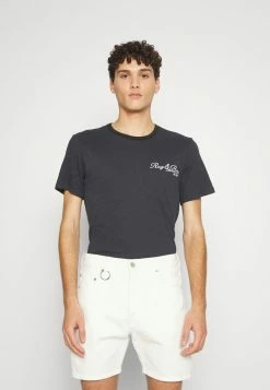 Rag & Bone VARSITY FLAME TEE - Basic T-shirt - Sal 3 Rag & Bone VARSITY FLAME TEE - Basic T-shirt - Sal -rag & bone Shop 1f5a782605424993a38ec3be6d2c1eff