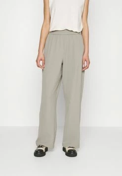 Rag & Bone ARCHETYPE SYDNEY TANK - Top - Vanilla -rag & bone Shop 20445cd2c0f74bebb2f4512cfe1e3e34