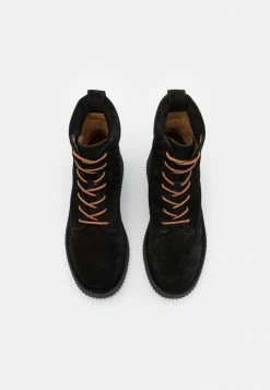 Rag & Bone SLOANE BOOT - Platform Ankle Boots - Black -rag & bone Shop 35ef7a055d80482a9b6bbdd6be1c3106