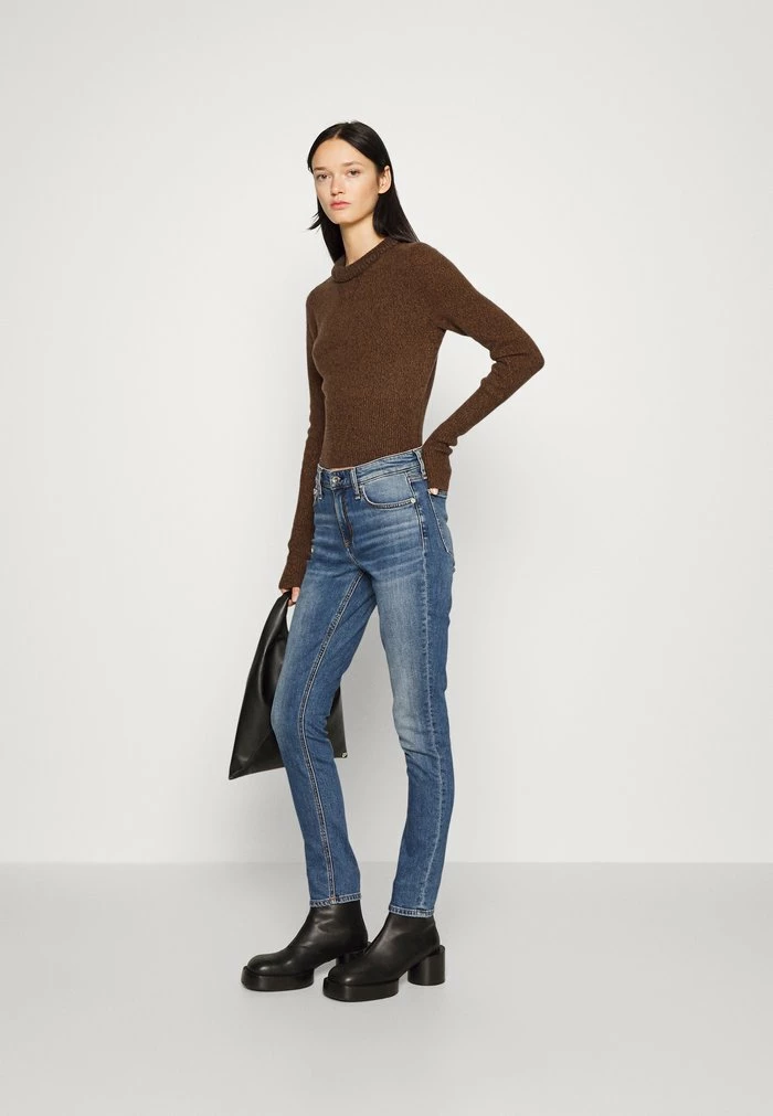 PIERCE SLIM CREW - Jumper - dark brown Rag & Bone PIERCE SLIM CREW - Jumper - Dark Brown -rag & bone Shop 4a7f61ffc5ca40bfb47ed9f2eedcc05e