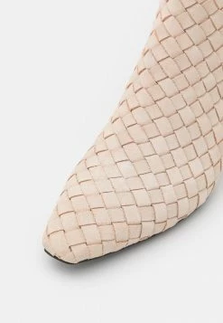 Rag & Bone RIO BOOT MID - Classic Ankle Boots - Beige -rag & bone Shop 4f70a0765c3e49cda3a2191418d622c7