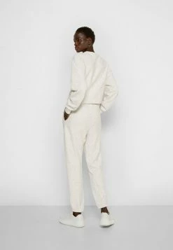 Rag & Bone CITY WHITE LABEL - Tracksuit Bottoms - Ivory 2 Rag & Bone CITY WHITE LABEL - Tracksuit Bottoms - Ivory -rag & bone Shop 5fe67361e06a452aa22e33aa4a719c4c