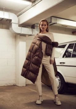 Rag & Bone NINA HIGH-RISE ANKLE CIGARETTE - Slim Fit Jeans - Ecru -rag & bone Shop 6b74fcbd735b4e8cb77b3a7cca6f6d84