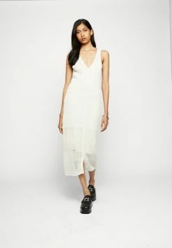 Rag & Bone MAE VEE DRESS - Day Dress - Ivory -rag & bone Shop 71d077af21414272baa40e6efa4c58ae