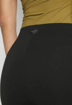 Rag & Bone ARCHETYPE ROXIE - Leggings - Trousers - Black -rag & bone Shop 96cf760a615b410b86336acb53935b73