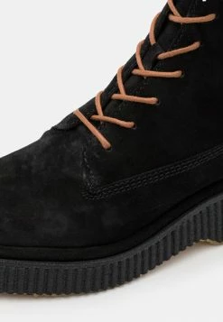 Rag & Bone SLOANE BOOT - Platform Ankle Boots - Black -rag & bone Shop b28404ba5e2f47c9a54443714c1eb4e7
