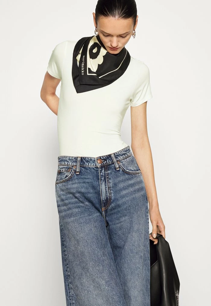 LUCA BABY - Basic T-shirt - white Rag & Bone LUCA BABY - Basic T-shirt - White -rag & bone Shop b5326b07aacb4c5eb24b39888304e7db