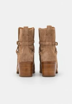Rag & Bone HAZEL BUCKLE - Classic Ankle Boots - Camel -rag & bone Shop b7fc02ebf7f0492c8608a80770061407