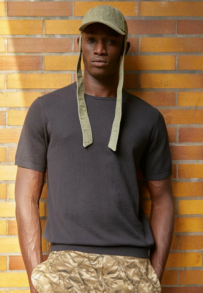 LOUIS CREW - Basic T-shirt - black Rag & Bone LOUIS CREW - Basic T-shirt - Black -rag & bone Shop badd5adbfbcd4c418ef6ebbb34bde02f