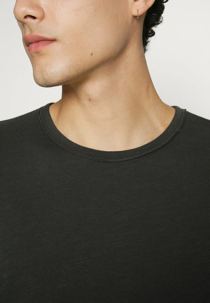 CLASSIC FLAME TEE - Basic T-shirt - darkgrey Rag & Bone CLASSIC FLAME TEE - Basic T-shirt - Darkgrey -rag & bone Shop bf14e91118ef439ea068d736b705047c