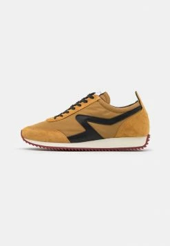 Rag & Bone RETRO RUNNER - Trainers - Mustard
