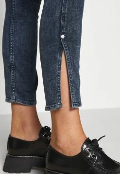 Rag & Bone NINA HIGH RISE - Jeans Skinny Fit - Blue Denim -rag & bone Shop c57430376e804f3486d927ae44eab06a