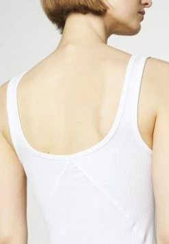 Rag & Bone THE ESSENTIAL SCOOP NECK TANK LABEL - Top - White -rag & bone Shop c7509b6c6a05435a80312124807c463e