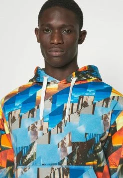 Rag & Bone BEACH PHOTO GRAPHIC DAMON HOODIE - Sweatshirt - Multi-coloured -rag & bone Shop d51ff8c67fc64a9f8778af6bc4d9b4e5