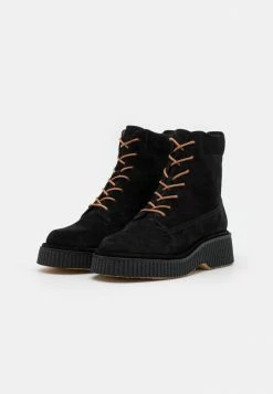 Rag & Bone SLOANE BOOT - Platform Ankle Boots - Black -rag & bone Shop de4f13e118fc4226bf4284306c3471be