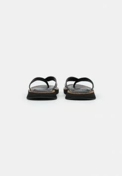Rag & Bone PARKER THONG - T-bar Sandals - Black -rag & bone Shop ee9d78a8146242b2bbaf8eb0699e3527
