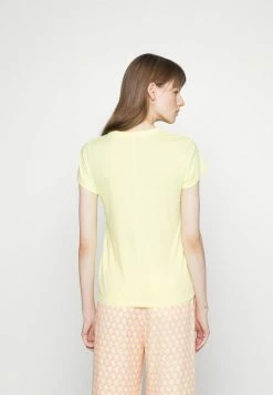 Rag & Bone GARMENT DYE TEE - Basic T-shirt - Bright Yellow -rag & bone Shop f83183a5b82941b599f8293e46d0581e