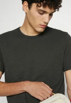 Rag & Bone CLASSIC FLAME TEE - Basic T-shirt - Darkgrey 6 Rag & Bone CLASSIC FLAME TEE - Basic T-shirt - Darkgrey -rag & bone Shop ff954adf46cc41c182701413b34b99ce
